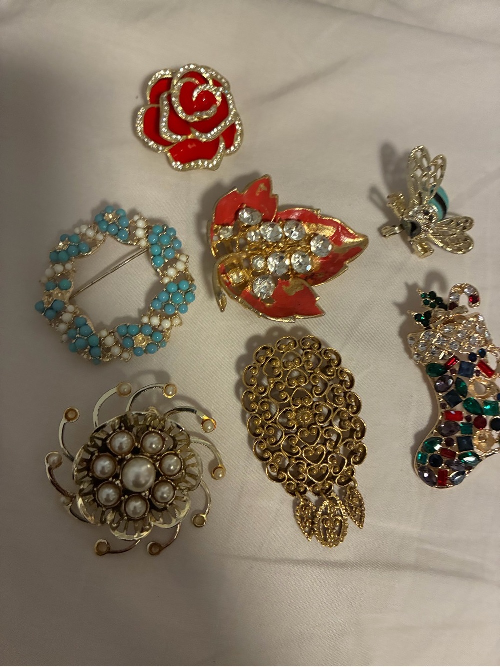 Lot of 7: vintage brouche bundle